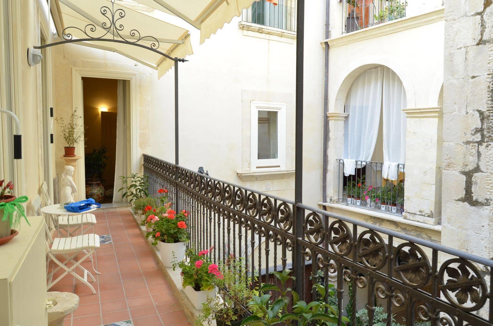 B&B Casa D'Alleri Syracuse Eksteriør bilde
